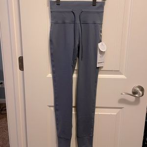 NWT Vuori XS Daily Leggings in Ocean/Grey
